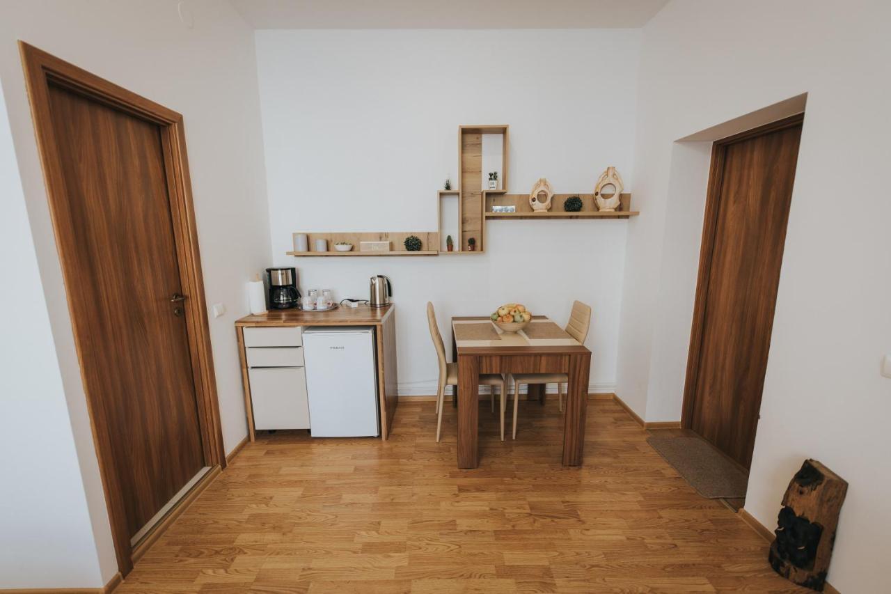 Gavri'S Classic Apartment ซีบิว ภายนอก รูปภาพ