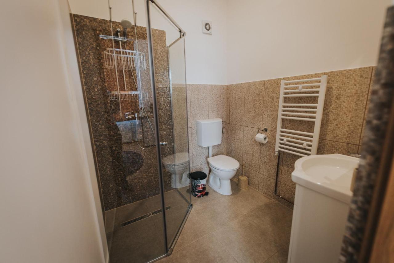 Gavri'S Classic Apartment ซีบิว ภายนอก รูปภาพ