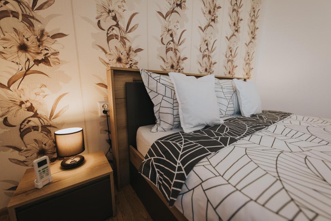 Gavri'S Classic Apartment ซีบิว ภายนอก รูปภาพ