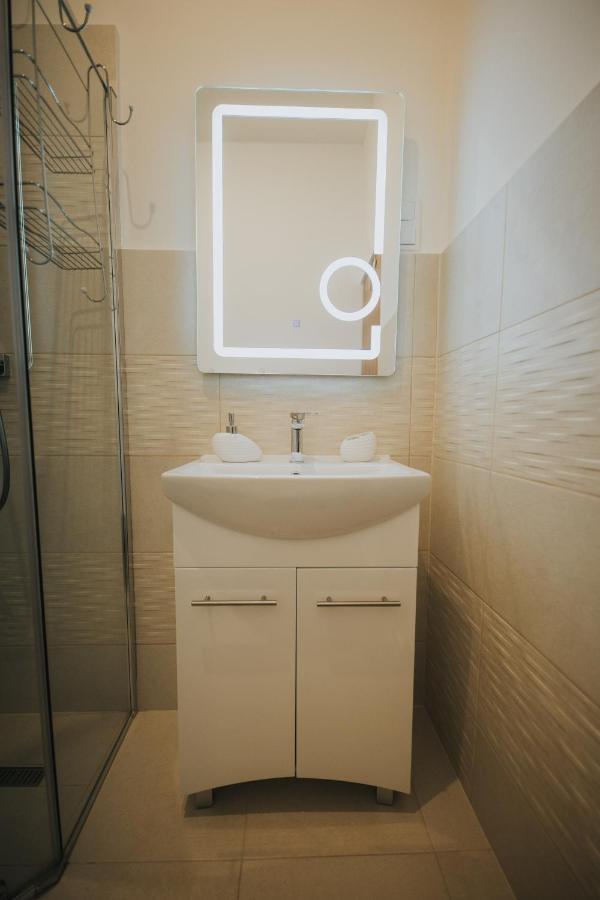 Gavri'S Classic Apartment ซีบิว ภายนอก รูปภาพ